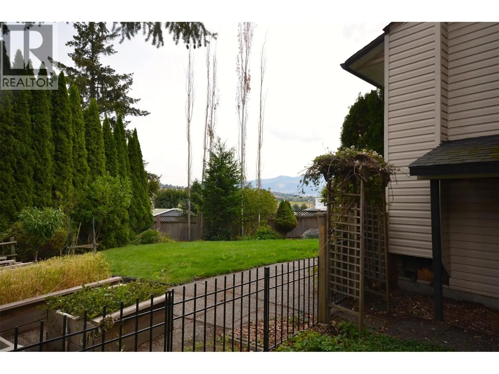 65 Sarsons Place. Coldstream, British Columbia