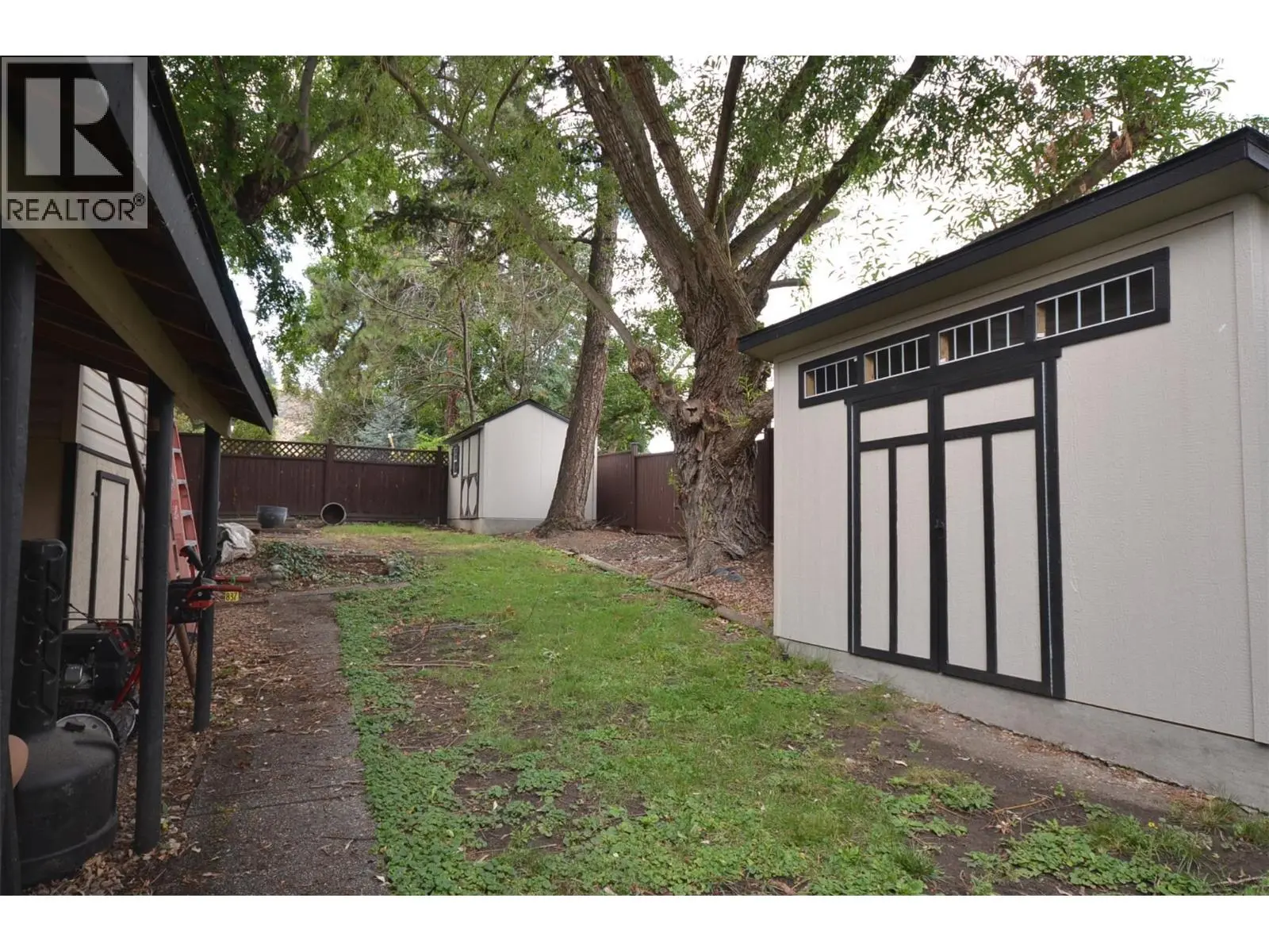 65 Sarsons Place. Coldstream, British Columbia