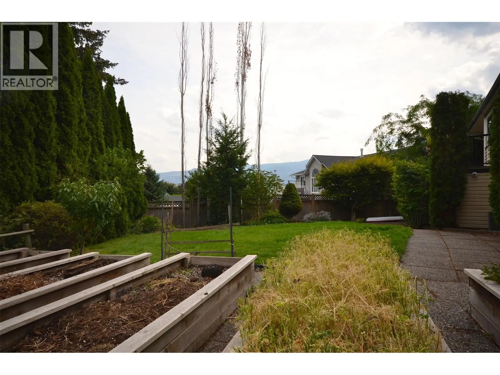 65 Sarsons Place. Coldstream, British Columbia