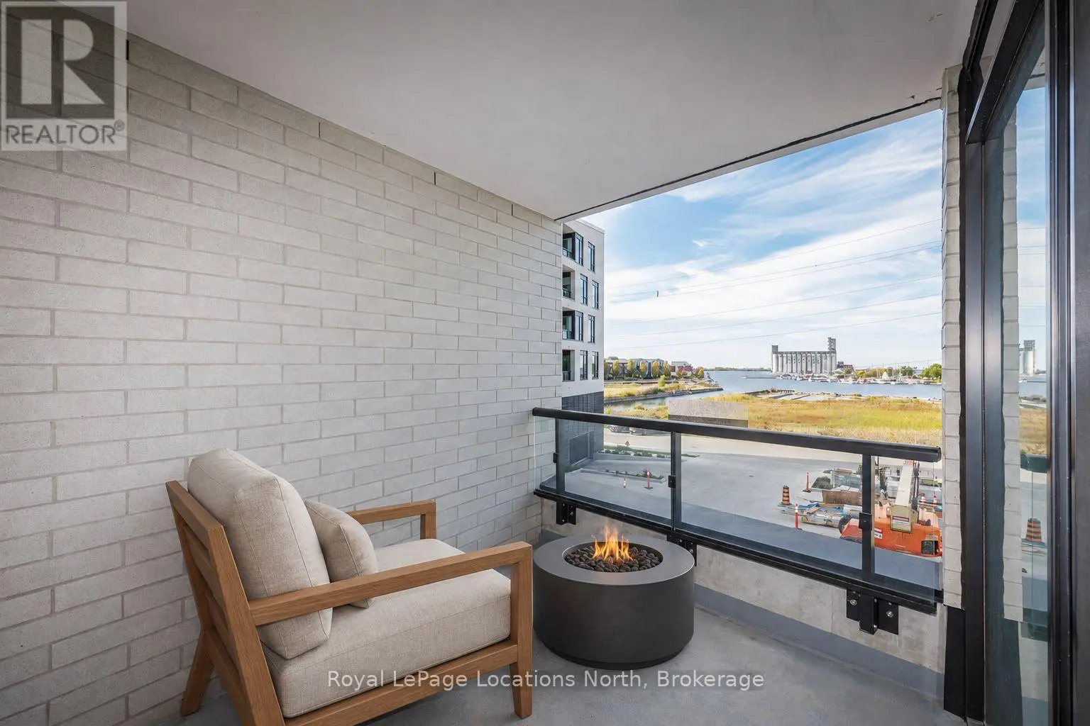 203 - 31 Huron Street, Collingwood