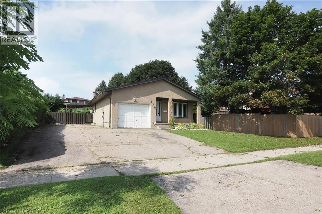 870 Strasburg Road, Kitchener
