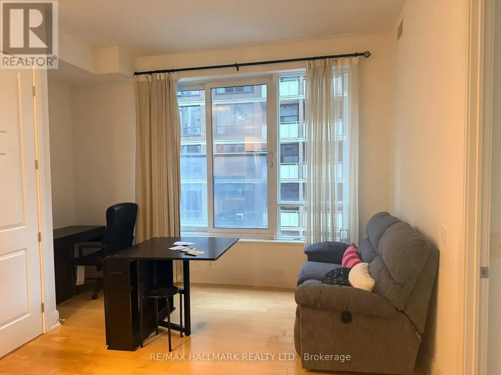 803 - 21 Balmuto Street, Toronto (Bay Street Corridor)