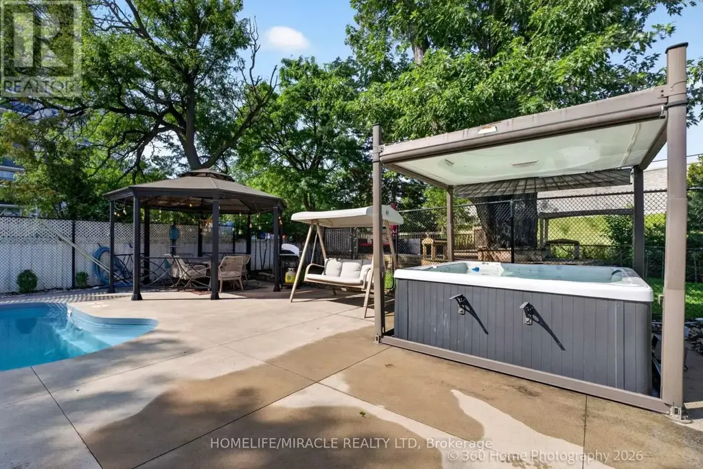 178 Kingsview Boulevard, Toronto (Kingsview Village-The Westway)