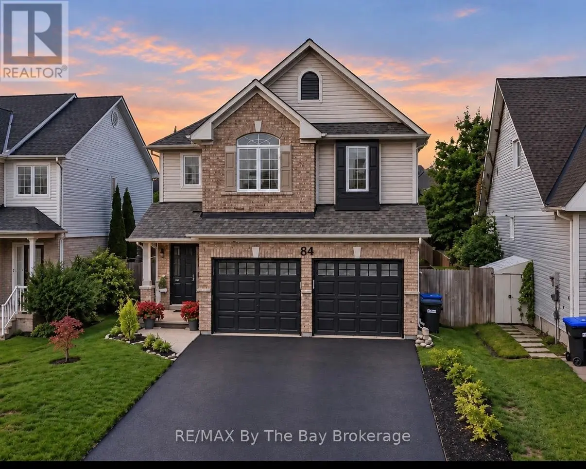 84 Wesley Avenue, Wasaga Beach