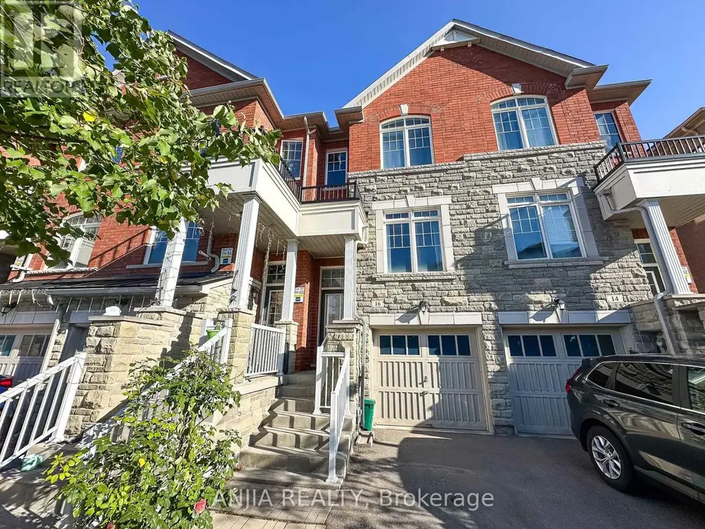 16 Weidman Lane, Markham (Greensborough)