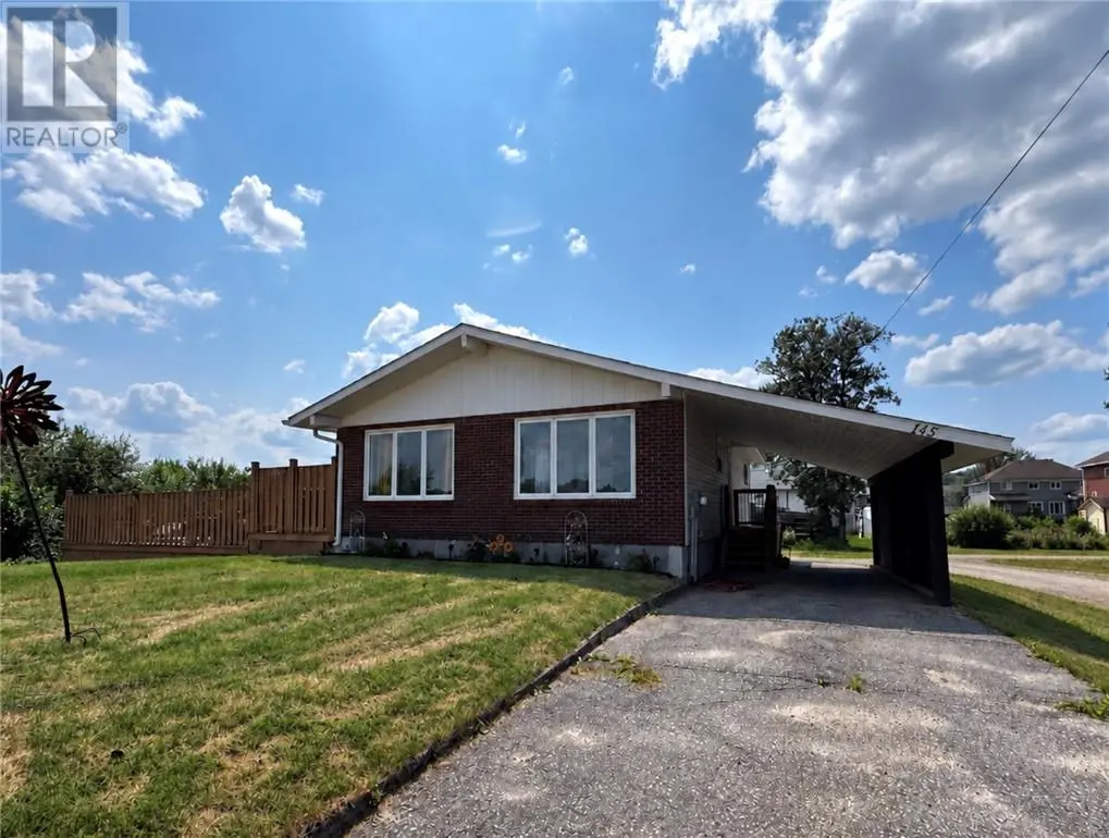 145 Dufferin Street, Chapleau