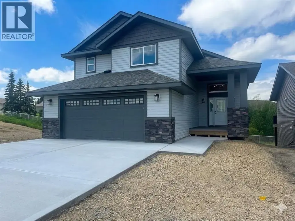 8 Henner's Place, Lacombe