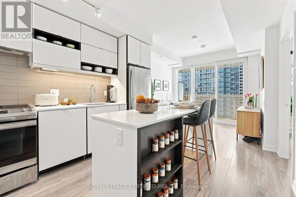 2112 - 4065 Confederation Parkway, Mississauga (City Centre)