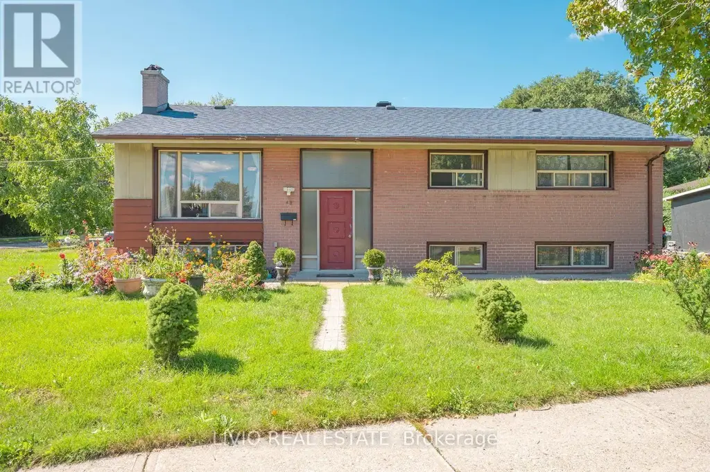 40 Barford Road, Toronto (Rexdale-Kipling)