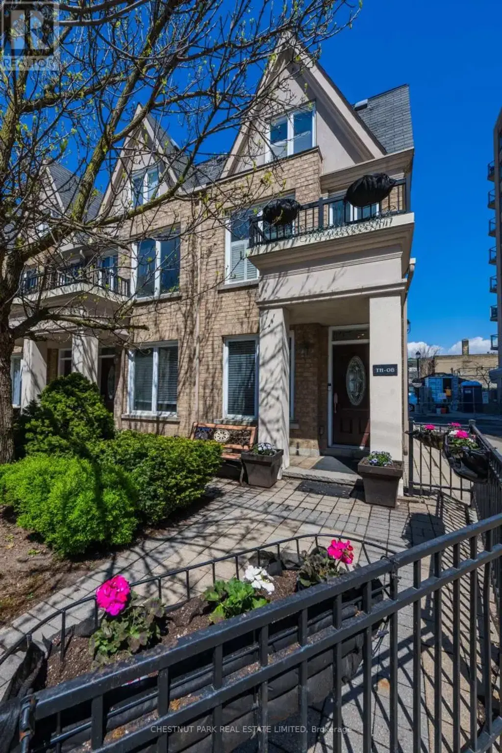Th8 - 140 Bathurst Street, Toronto (Niagara)