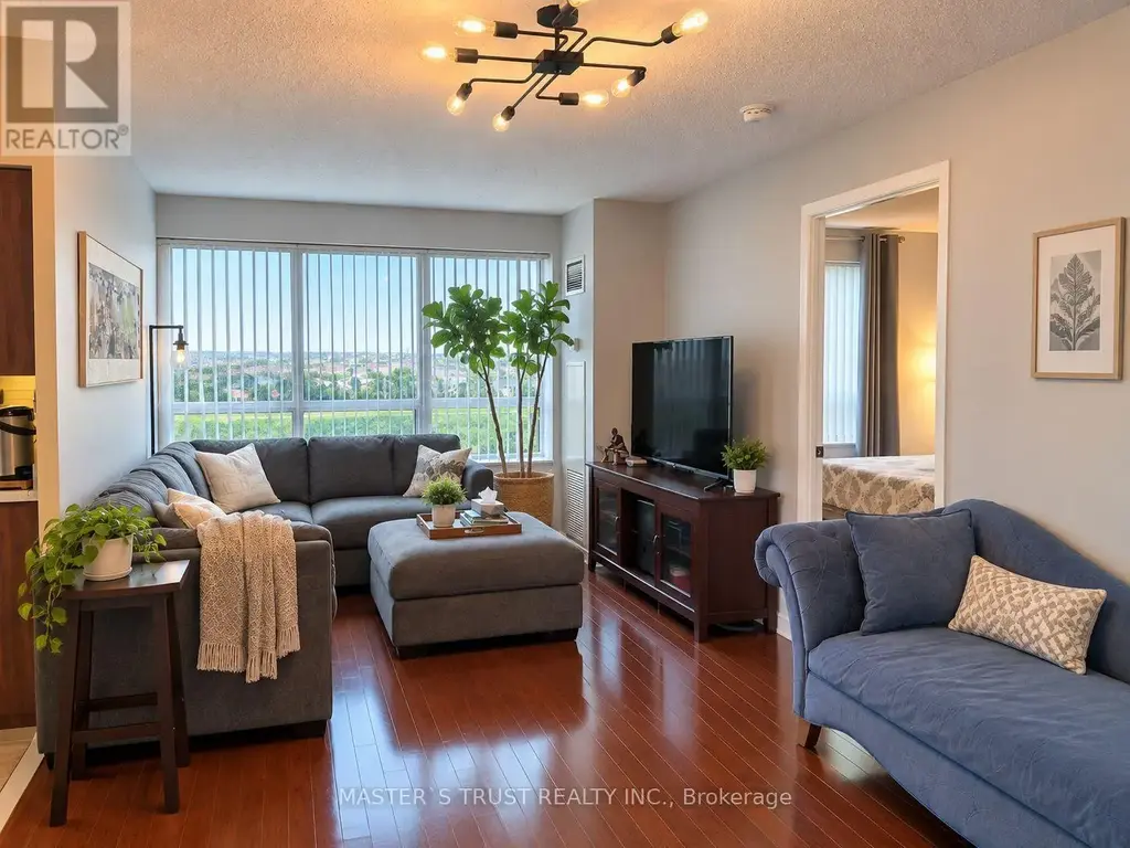 704 - 11 Oneida Crescent, Richmond Hill (Langstaff)