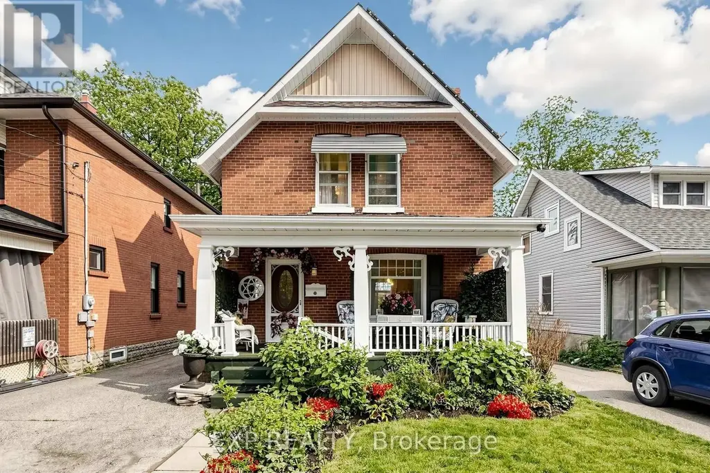 28 Simcoe Street, Kawartha Lakes (Lindsay)