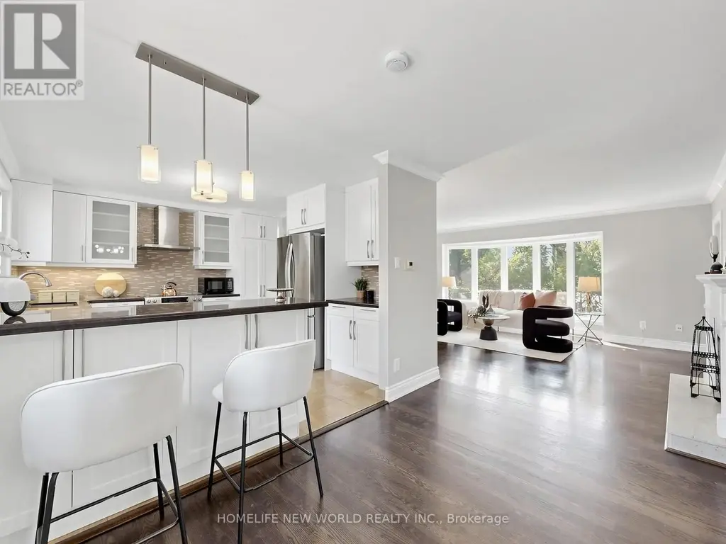 5 Alderdale Court, Toronto (Banbury-Don Mills)
