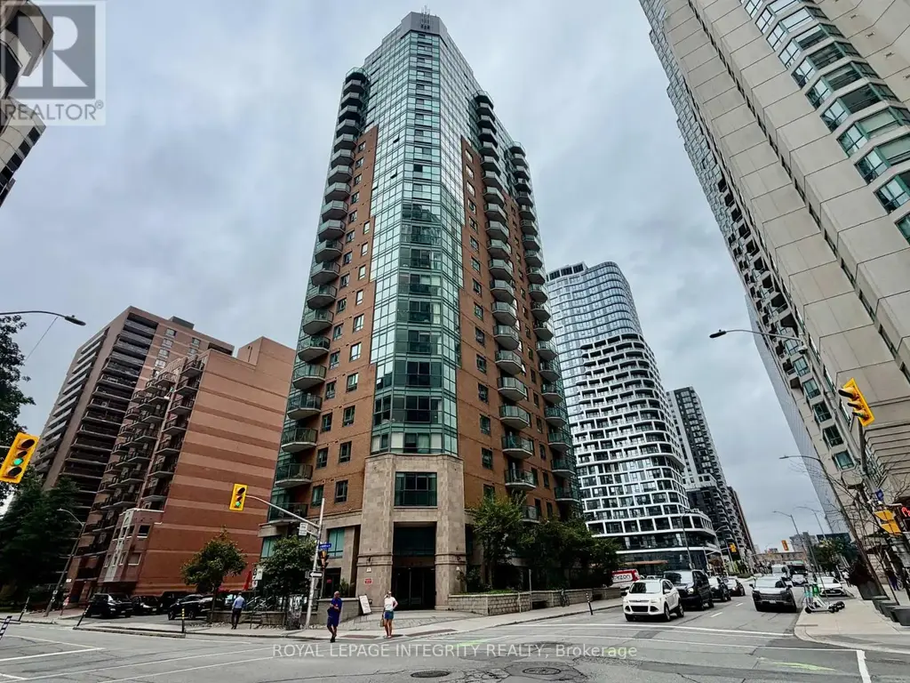 505 - 445 Laurier Avenue W, Ottawa