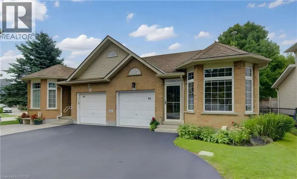 95 York Street E, Elora