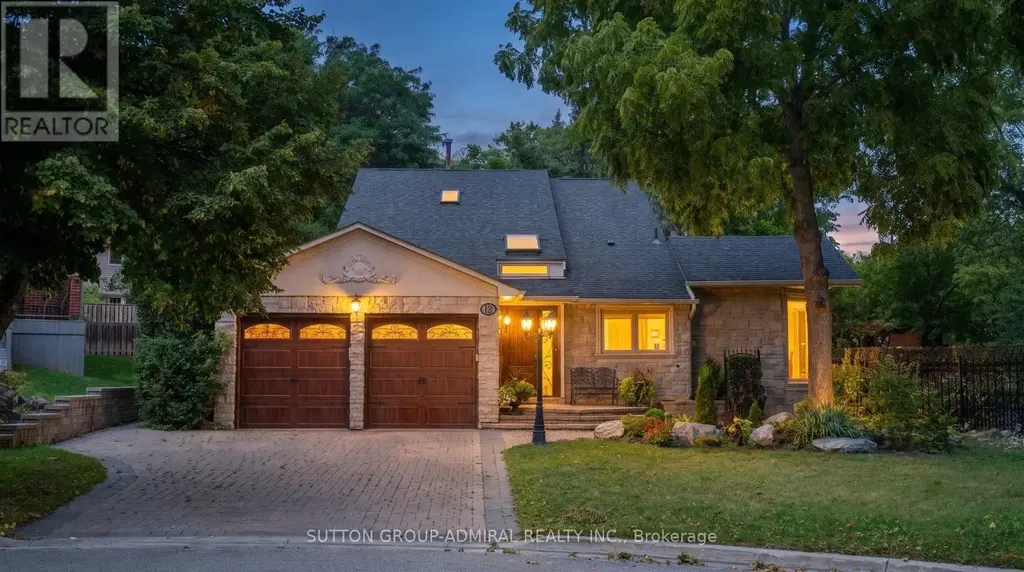 12 Saunders Lane, Markham (Aileen-Willowbrook)
