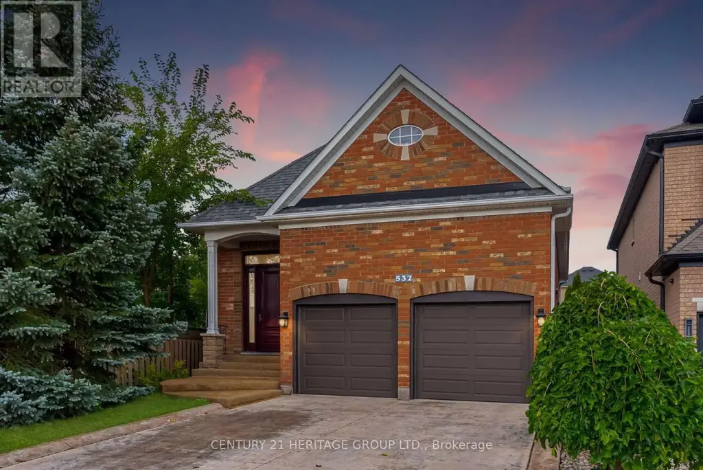 532 Melville Avenue, Vaughan (Maple)