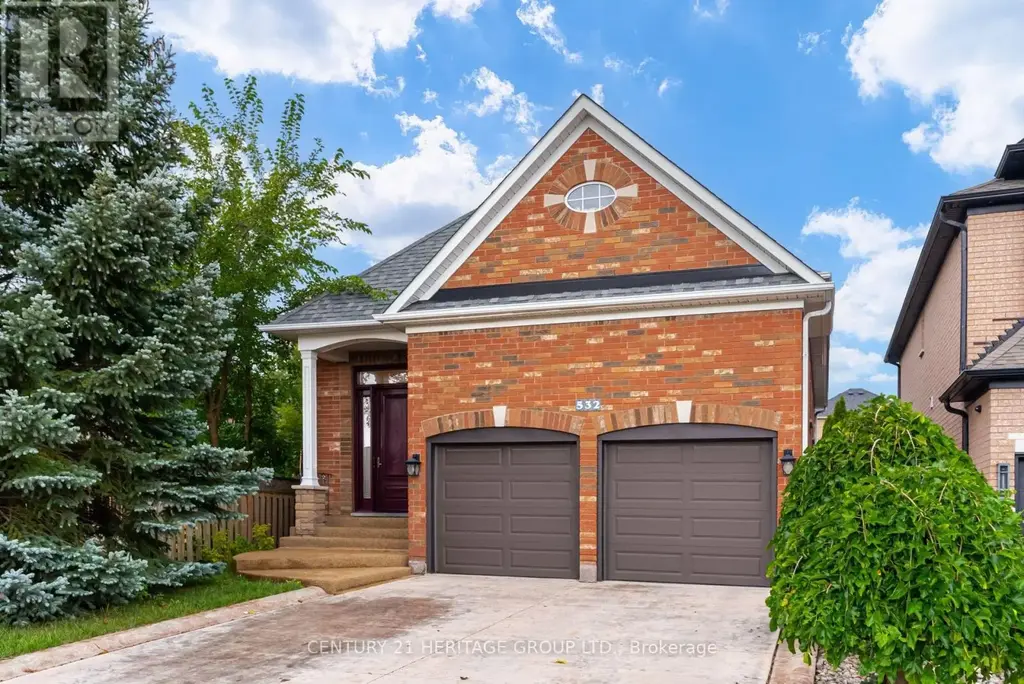 532 Melville Avenue, Vaughan (Maple)