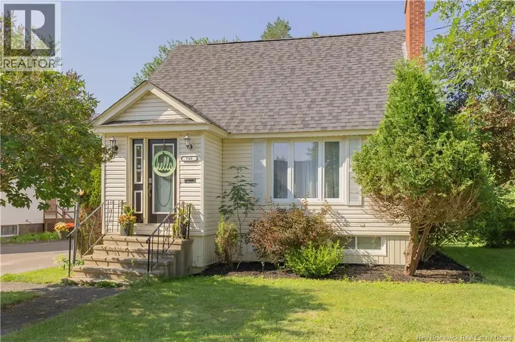 748 Athlone Street, Fredericton