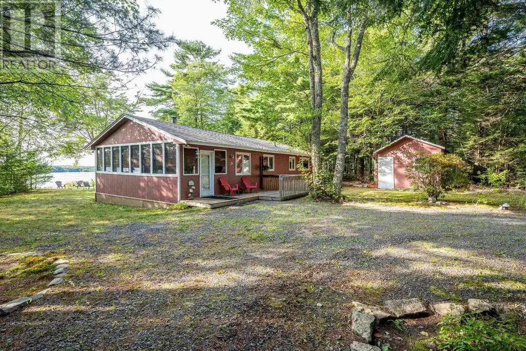 29 Lakeside Road, Molega Lake