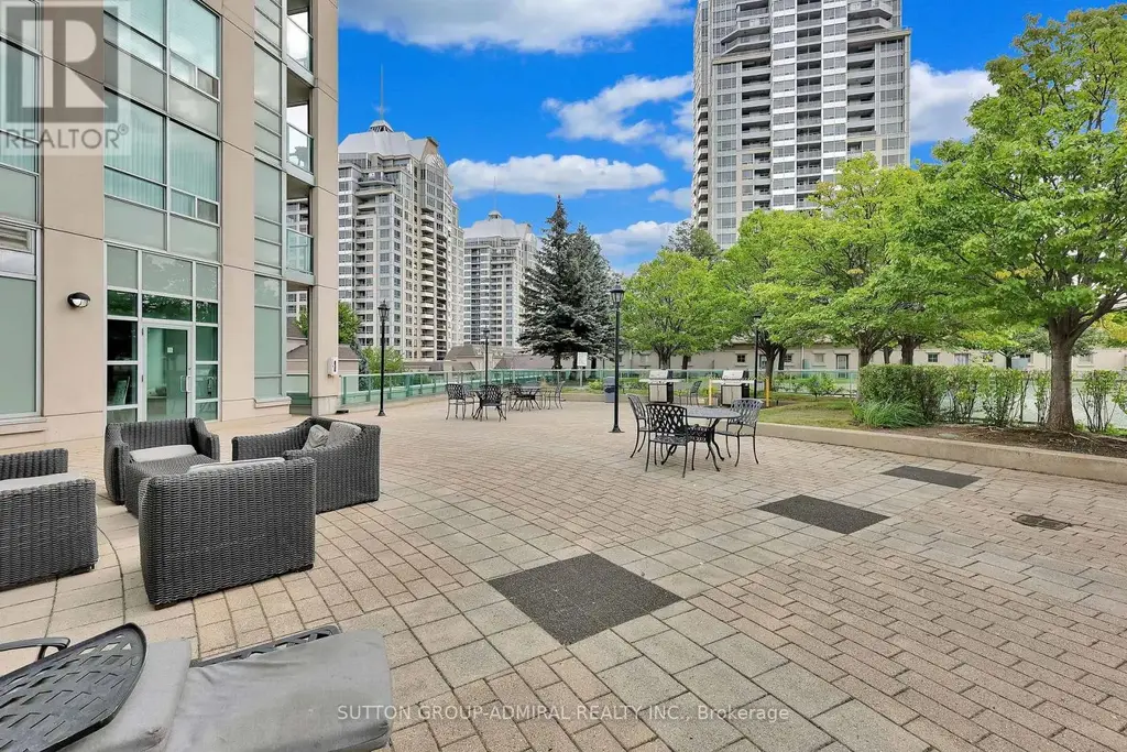 Gv108 - 38 Kenaston Gardens, Toronto (Bayview Village)