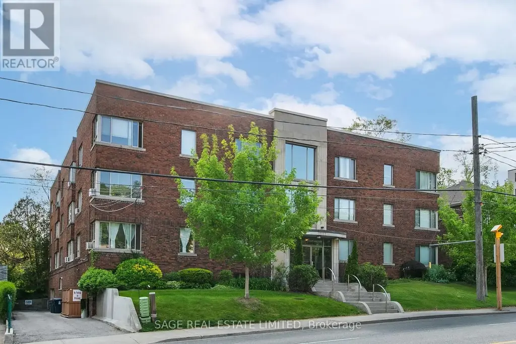 204 - 1840 Bathurst Street, Toronto (Humewood-Cedarvale)