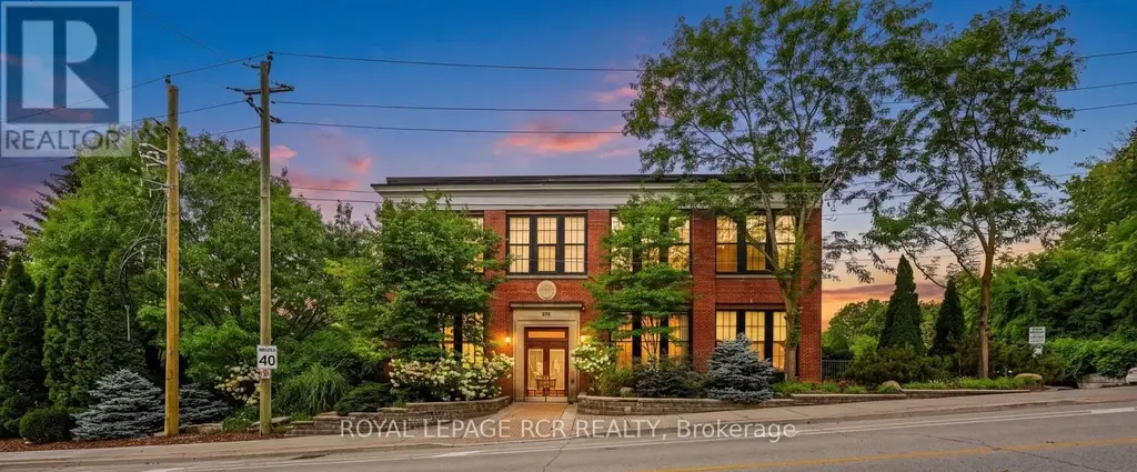 207 - 543 Timothy Street, Newmarket (Central Newmarket)