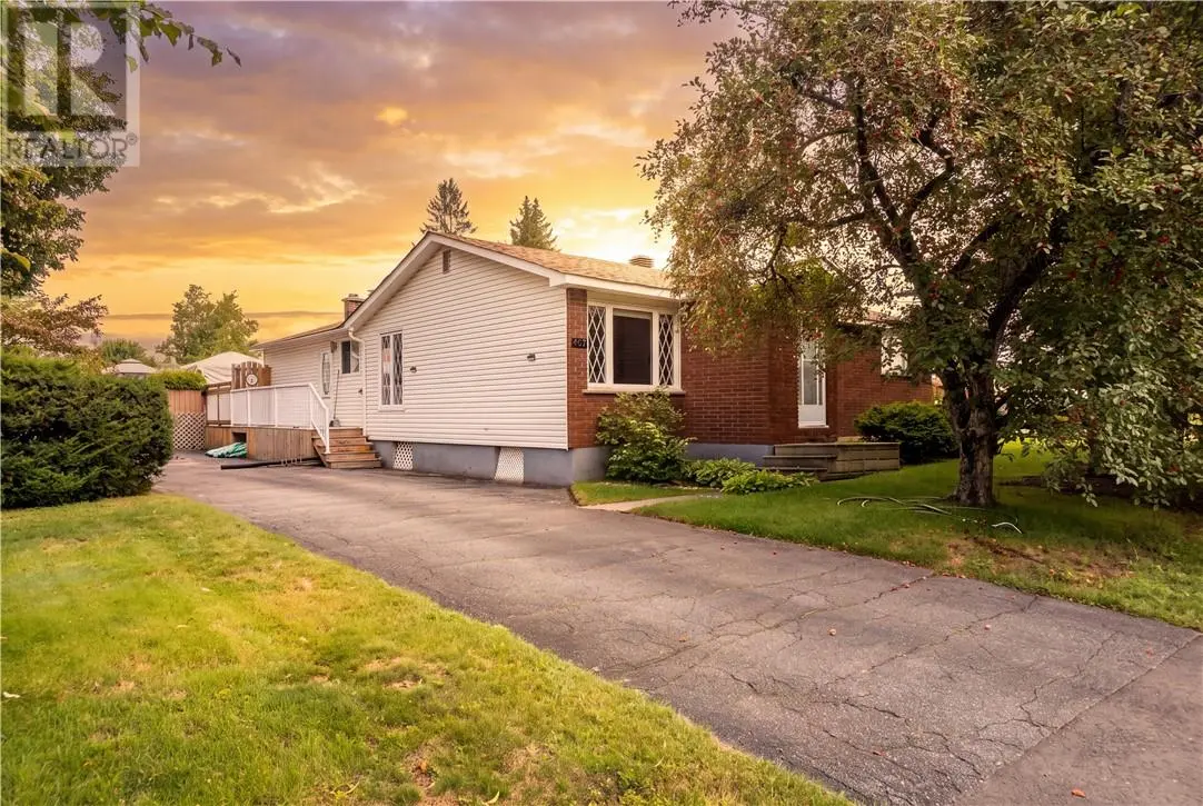 407 Haig Street, Espanola