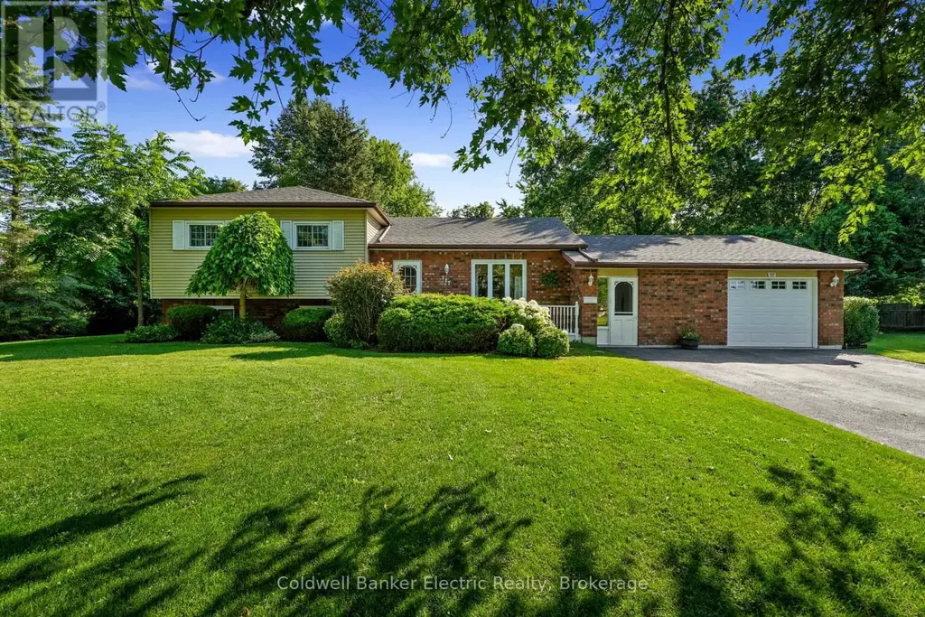 117 Pinecrest Avenue, Otonabee-South Monaghan