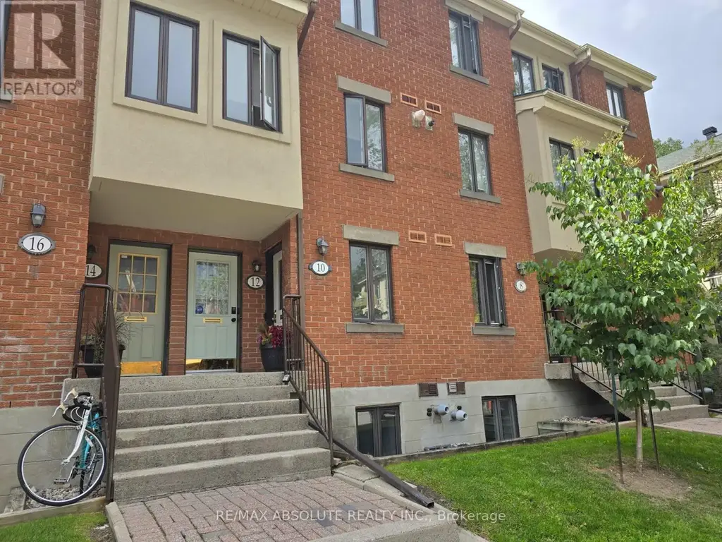10 Crispin Private, Ottawa