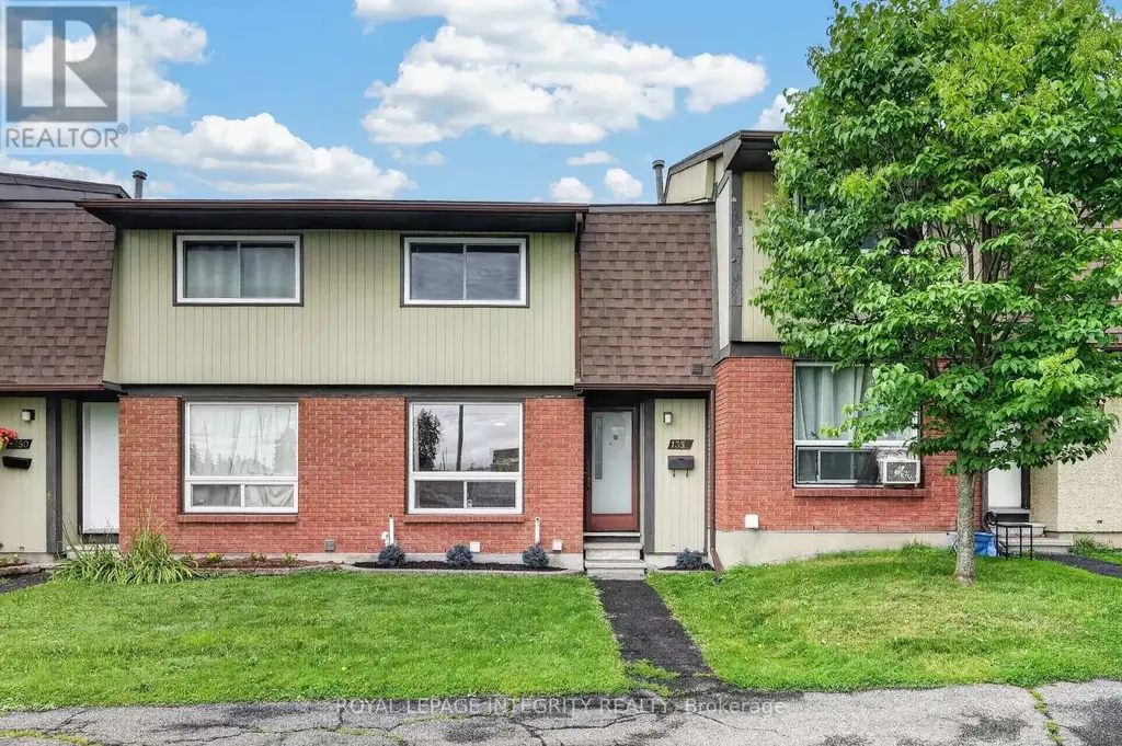 1352 Bakker Court, Ottawa