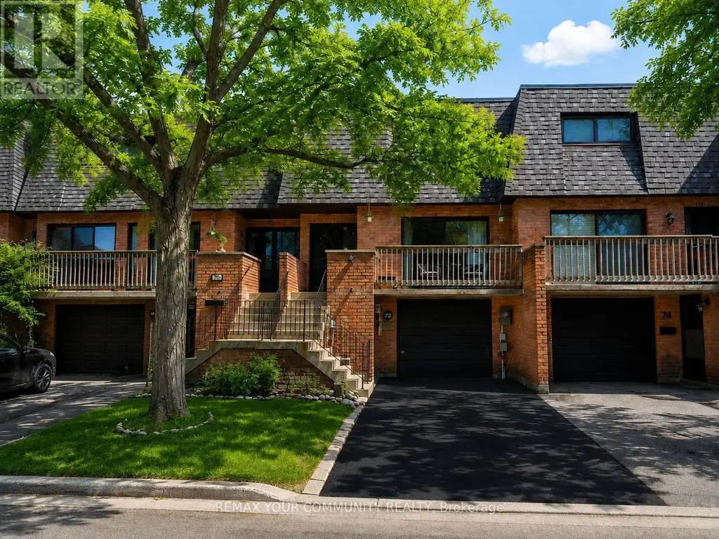 16 - 72 Ashglen Way, Markham (Unionville)