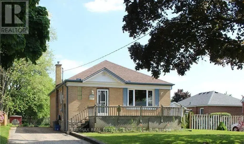 Upper - 15 Chelsea Road, Kitchener