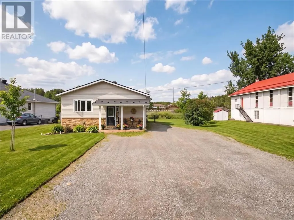 94 Hill Street, Wahnapitae