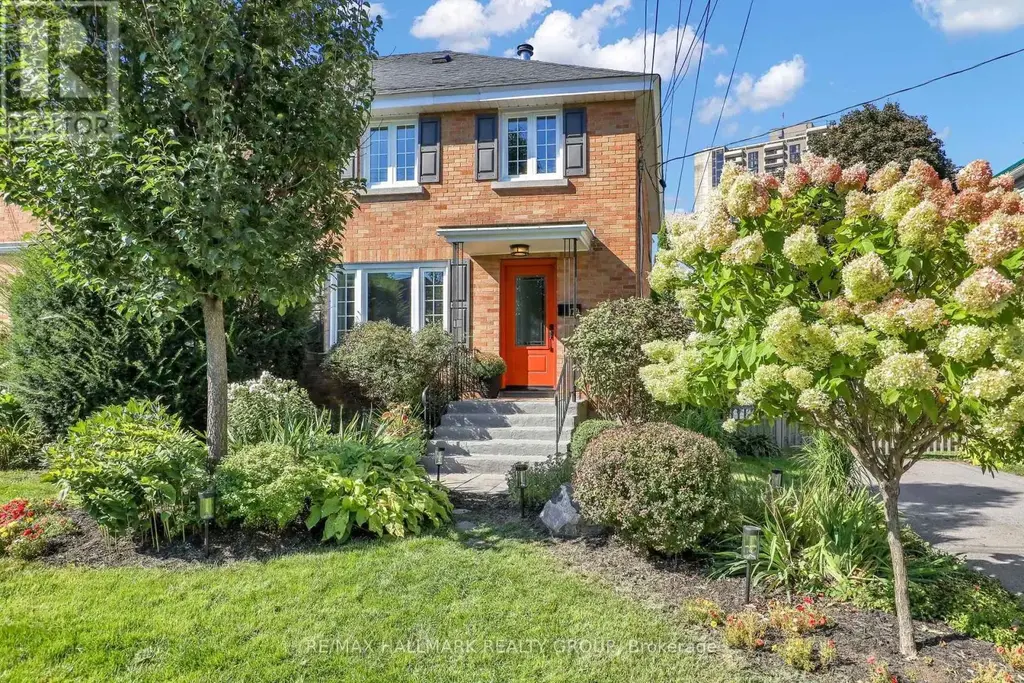 174 Compton Avenue, Ottawa