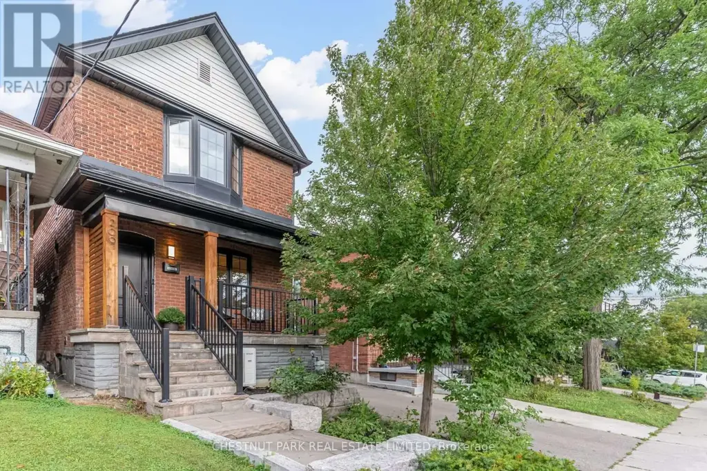 209 Atlas Avenue, Toronto (Oakwood Village)