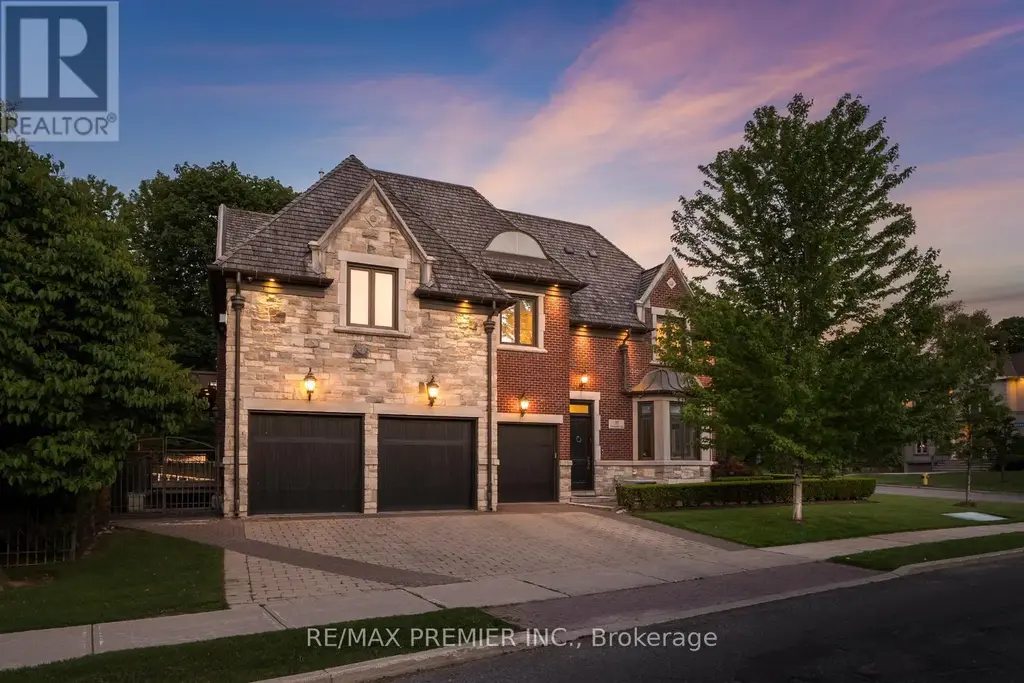 35 Normandale Crescent, Toronto (St. Andrew-Windfields)