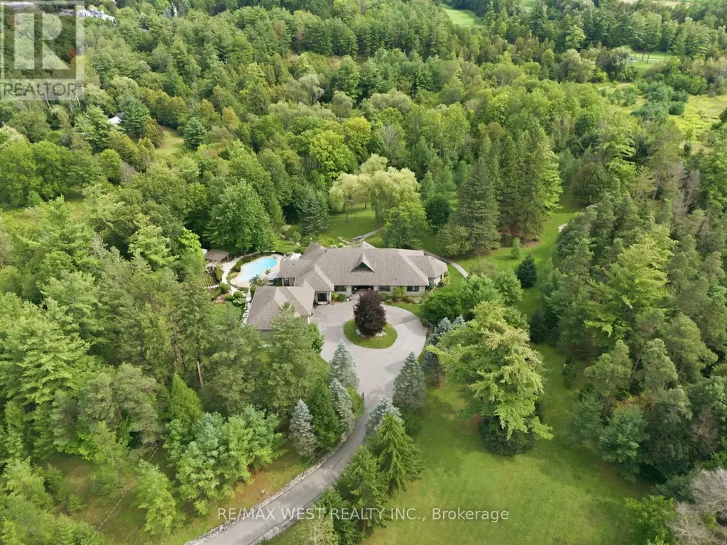5775 Kirby Road, Vaughan (Kleinburg)