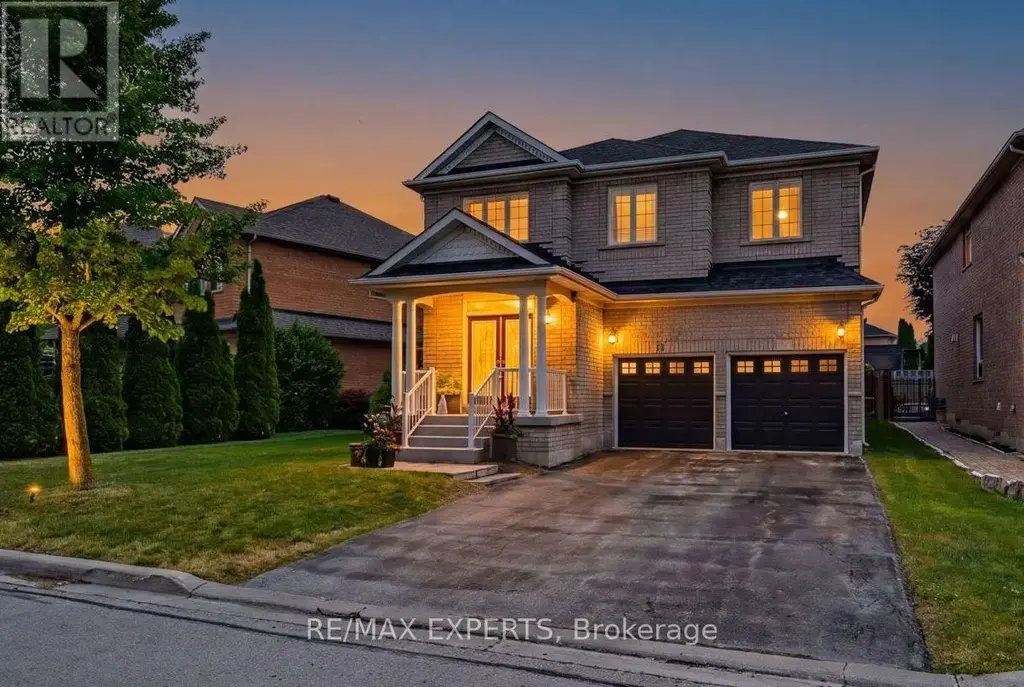 15 Arrowood Crescent, Vaughan (Sonoma Heights)