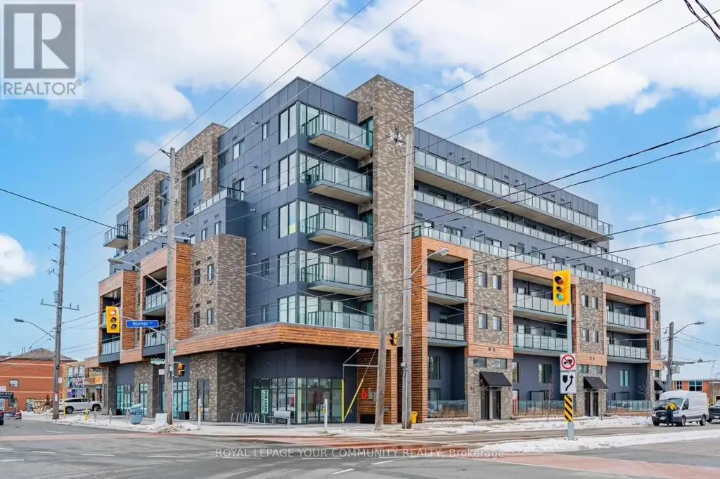 111 - 408 Browns Line, Toronto (Alderwood)