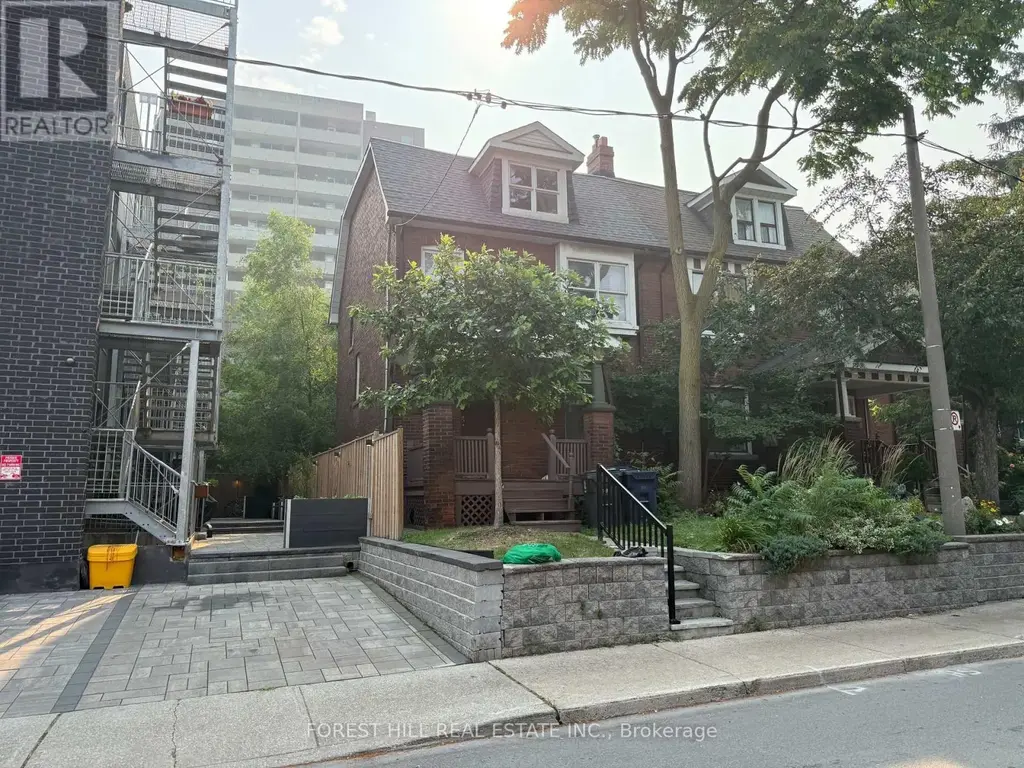 63 Alhambra Avenue, Toronto (High Park-Swansea)