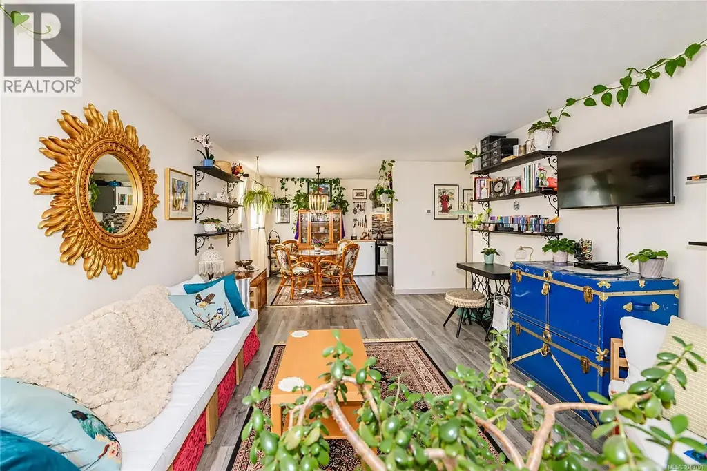207 3040 Pine St, Chemainus
