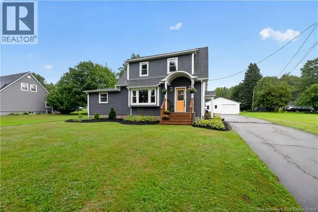 76 Renfrew, Petitcodiac