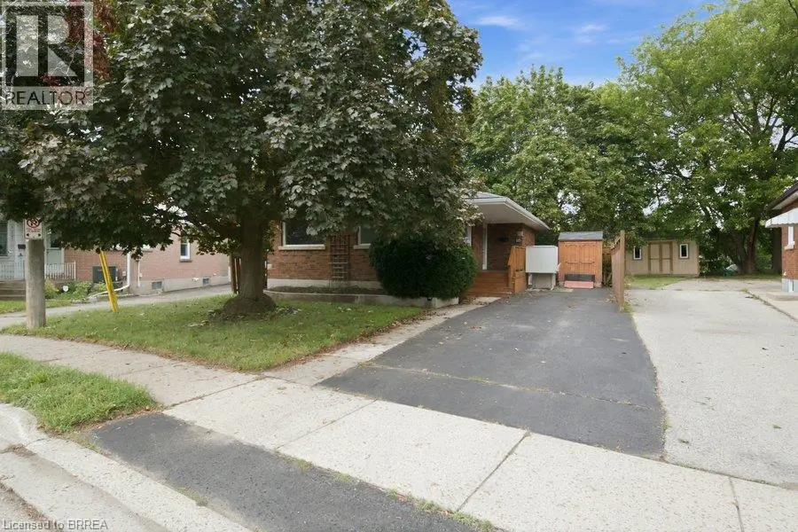 115 Tenth Avenue, Brantford