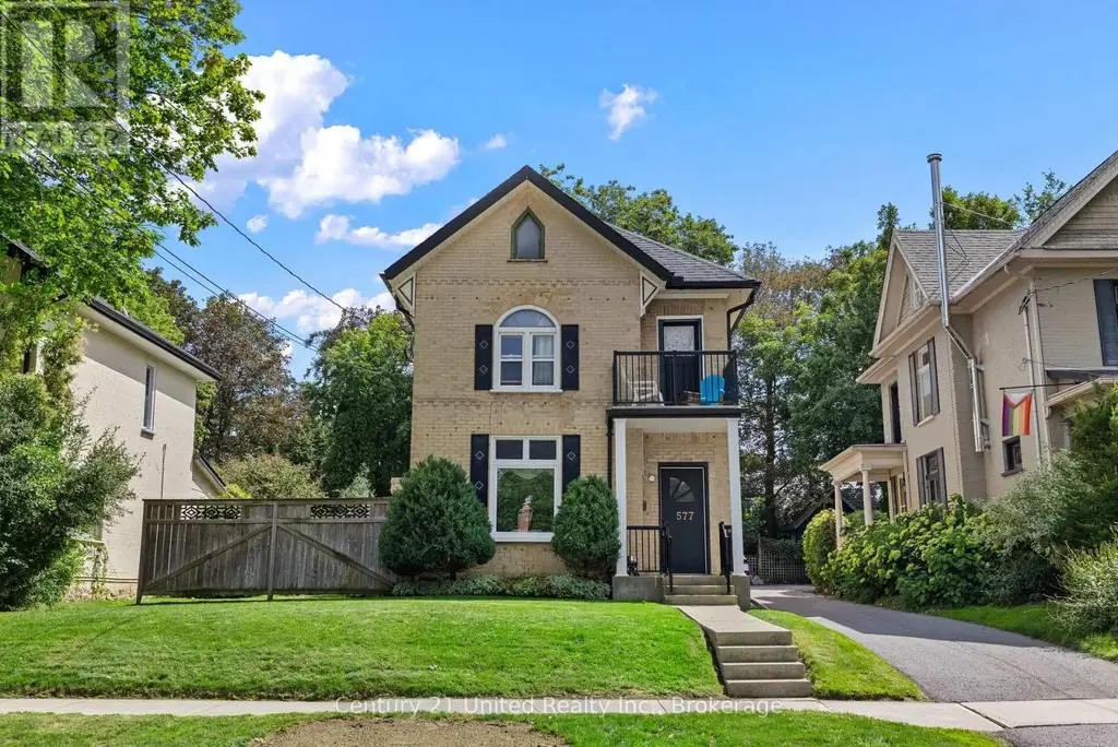 577 Homewood Avenue, Peterborough (Town Ward 3)