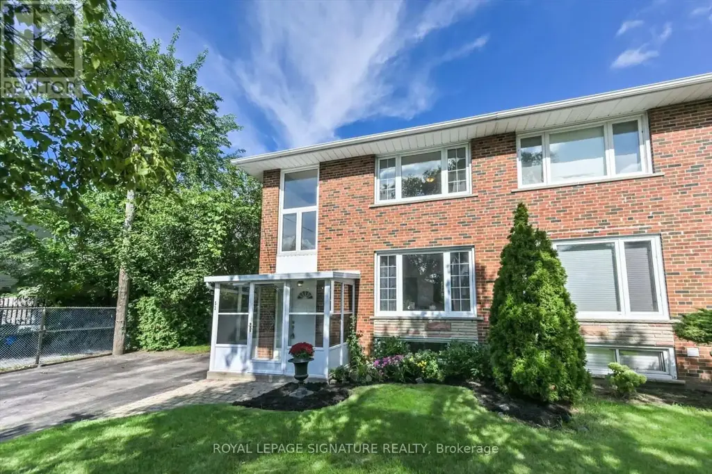52 Dalside Crescent, Toronto (Victoria Village)