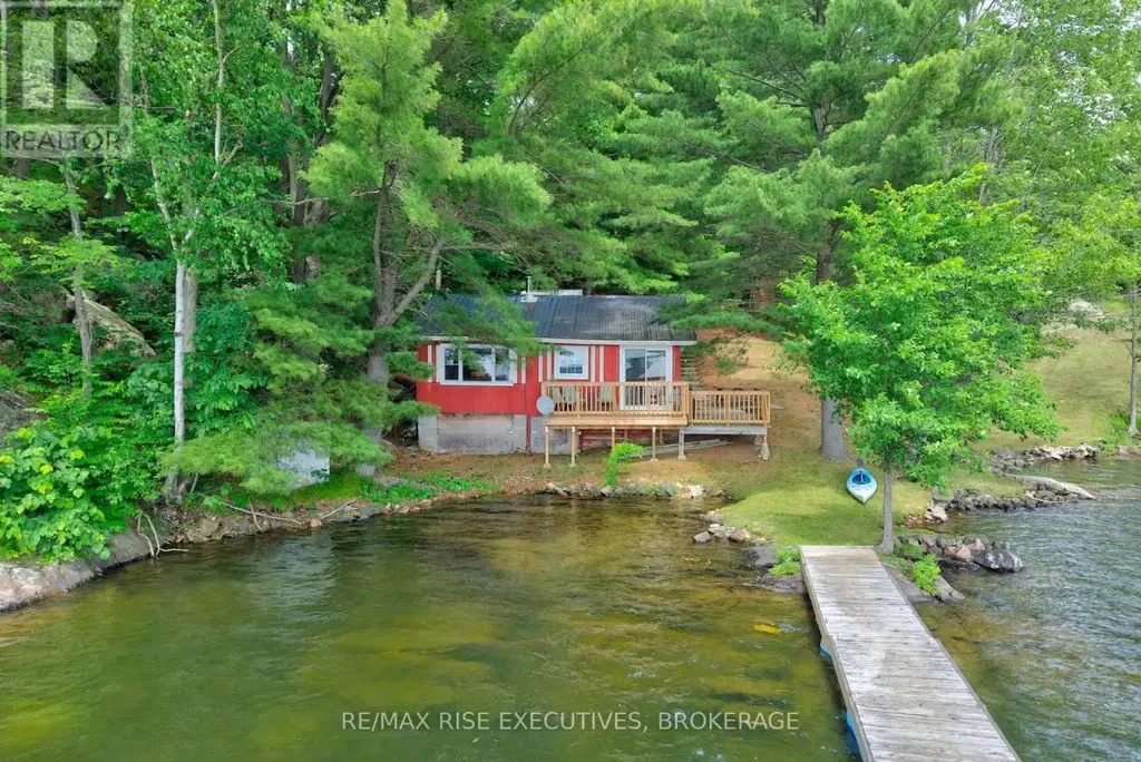 90 East Shore Lane, Frontenac (Frontenac South)