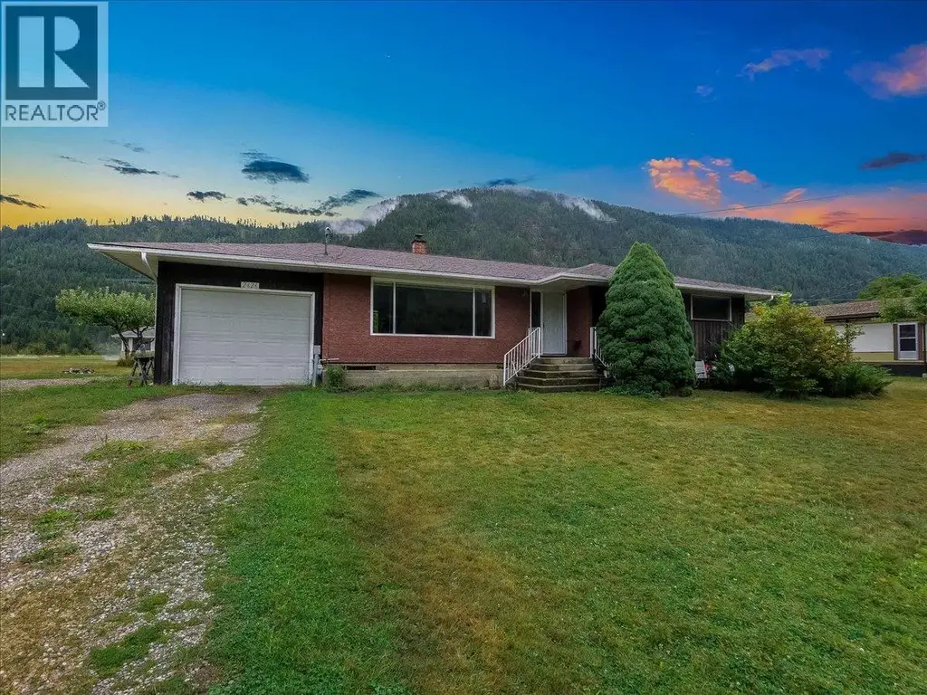 2626 Shoreacres Road, Castlegar