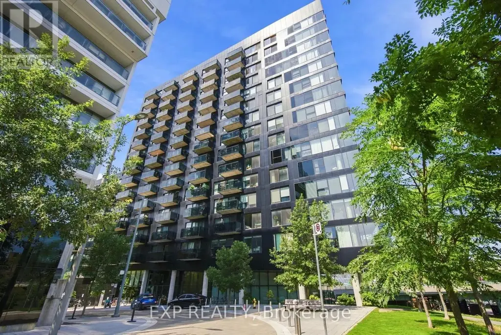 604 - 51 Trolley Crescent, Toronto (Moss Park)