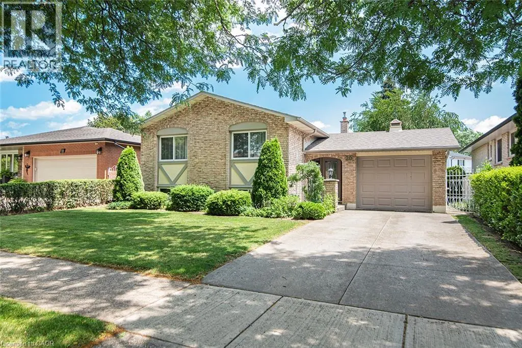 20 Birchlawn Drive, Stoney Creek